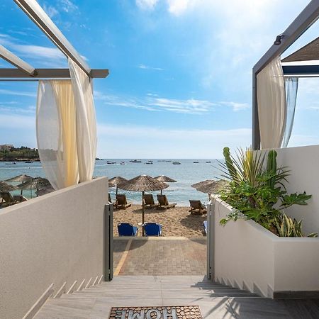 Buganvilla-Sea Front Villas 阿齐亚·佩拉加 外观 照片
