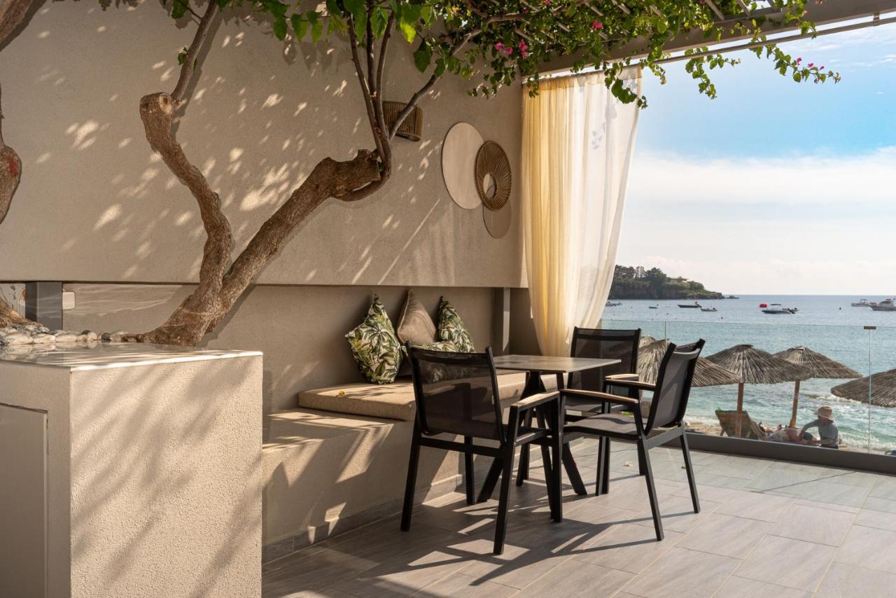 Buganvilla-Sea Front Villas 阿齐亚·佩拉加 外观 照片